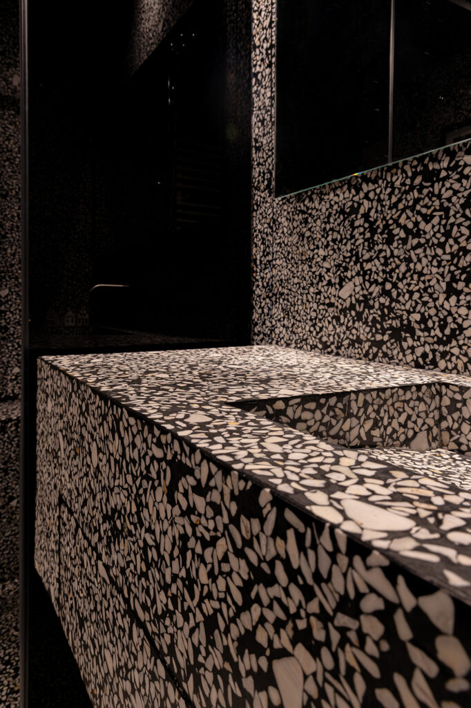 اجرا تراتزو